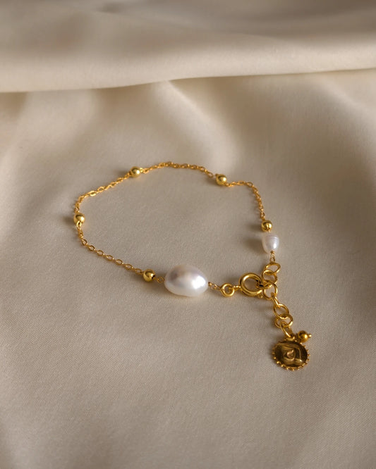 Paired Pearl Bracelet