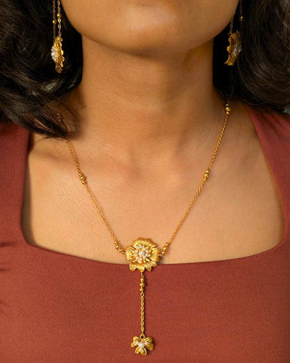 Mumma Bloom Y Necklace