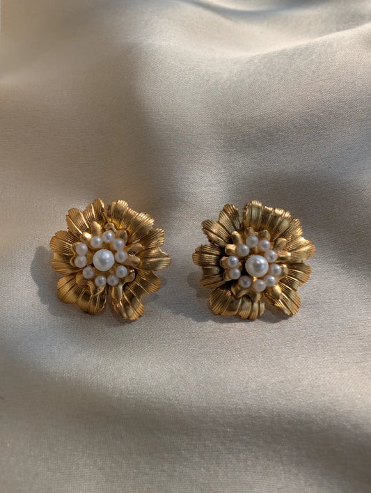Mumma Bloom Studs