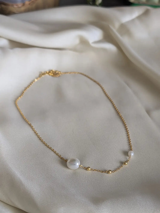 Paired Pearl Necklace