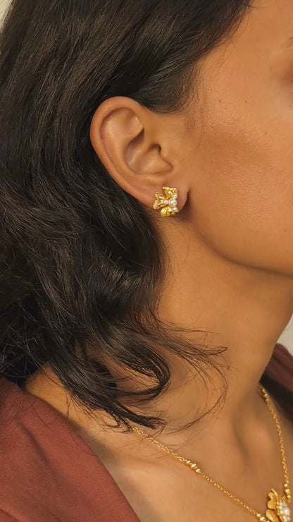 Pankhuri Studs