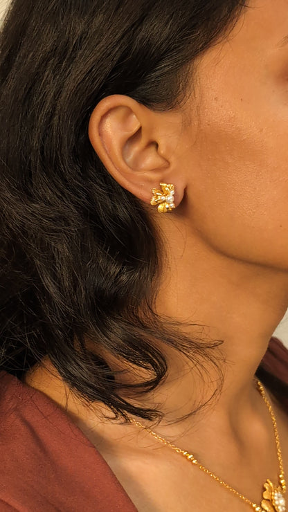 Pankhuri Studs