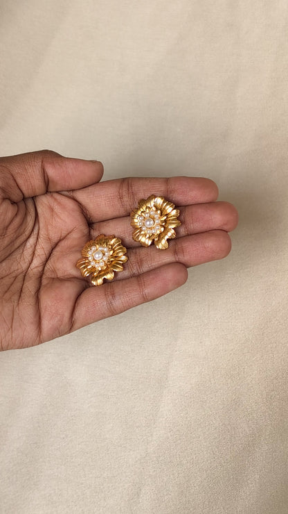 Mumma Bloom Studs